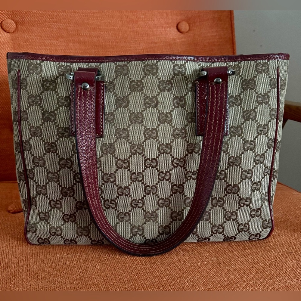 😍 Gucci Beige and Burgundy Monogram Canvas and Leather Tote